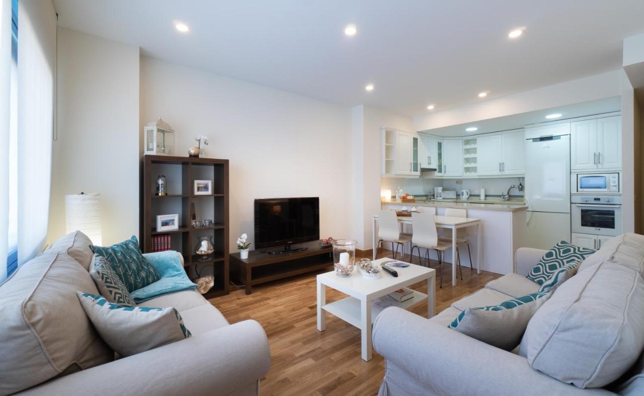 Centro Maria Zambrano Apartment Malaga